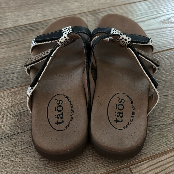 Taos Prize 4 Leather Sandals Womens Size 7 Black Exotic Multi Color Slide - Picture 4 of 7